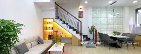 Mặt tiền tọa lạc ngay Phường 14, Hồ Chí Minh bán nhà có diện tích chung là 55m2 trong nhà tổng quan có 2 phòng ngủ vui lòng liên hệ để xem trực tiếp-03