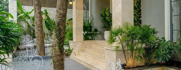 Bán nhà ở diện tích 250m2 bán ngay với giá cực mềm từ 41 tỷ vị trí đặt tọa lạc gần Quận 2, Hồ Chí Minh-03