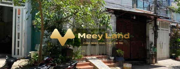 Cho thuê nhà vị trí phát triển Lê Công Phép, Bình Tân, thuê ngay với giá giao động 8 triệu/tháng diện tích rất rộng 60m2, trong căn này gồm 1 PN-02