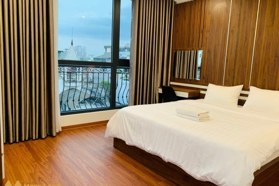 Bán apartment mặt phố Linh Lang-01