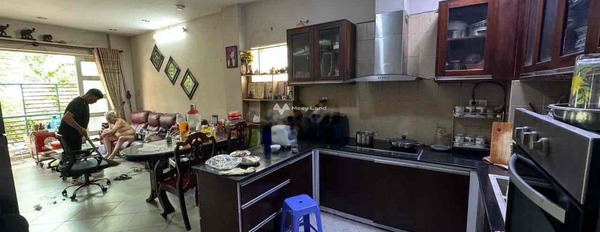 Bán nhà vị trí mặt tiền ngay tại Quận 3, Hồ Chí Minh bán ngay với giá cực sốc 45 tỷ diện tích 72m2 hướng Đông Nam ngôi nhà này gồm 10 phòng ngủ-02