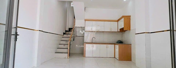 Nhà gồm 3 phòng ngủ, cho thuê nhà, giá thuê 5.5 triệu/tháng diện tích thực đúng với trên ảnh 38m2 vị trí đẹp ở Bình Hưng Hòa, Bình Tân-03