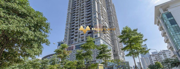 Giá thuê 15 triệu/tháng, cho thuê chung cư dt khoảng 115 m2 vị trí hấp dẫn nằm ở Phường Dịch Vọng, Hà Nội, tổng quan căn hộ này thì gồm 3 phòng ngủ, 2...-03