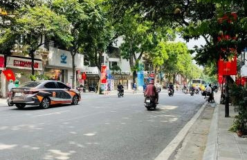 Diện tích 300m2 bán nhà ở vị trí đẹp tọa lạc trên Quang Trung, Hà Nội hướng KXĐ đường rộng 60 mét vị trí thuận lợi-03