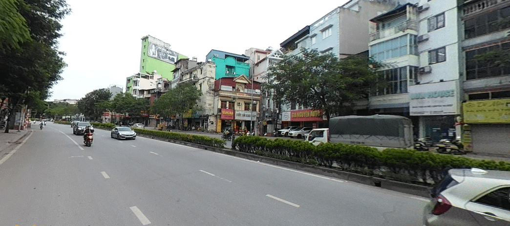 Bán nhà mặt phố Nguyễn Văn Cừ 100m2, mặt tiền 6,6m, giá 21 tỷ