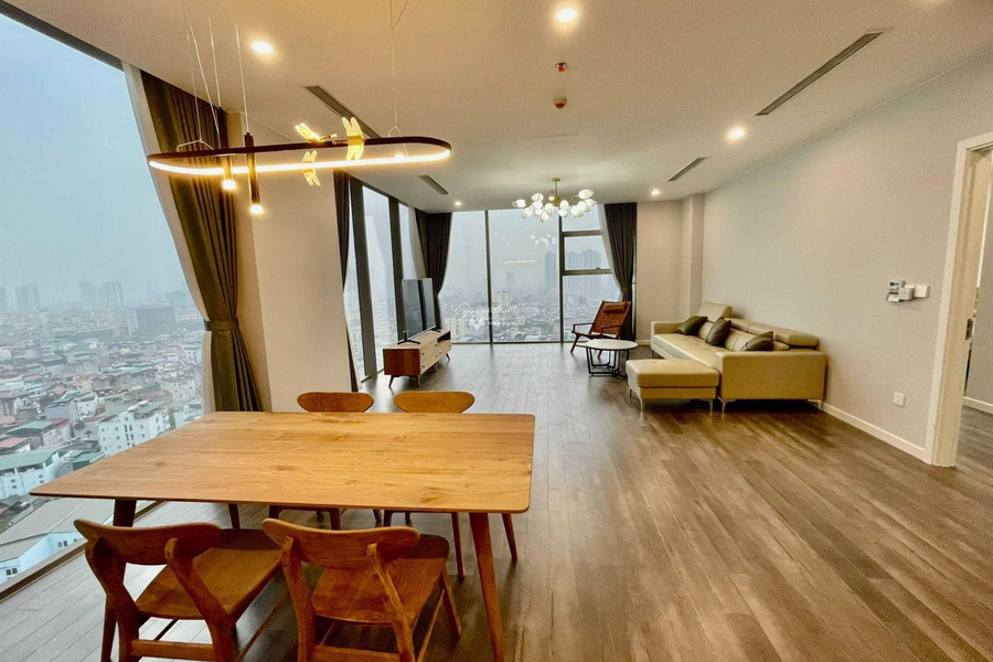 Tổng quan căn hộ bao gồm có 3 phòng ngủ, cho thuê căn hộ hướng Tây vị trí đẹp tọa lạc gần Mễ Trì, Hà Nội, 2 WC vị trí tốt-01
