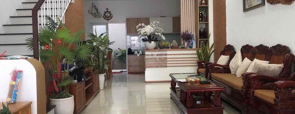 Nhà này bao gồm 3 PN bán nhà giá bán cạnh tranh chỉ 6.8 tỷ có diện tích gồm 80m2 vị trí mặt tiền nằm ngay Lê Hồng Phong, Khánh Hòa-03