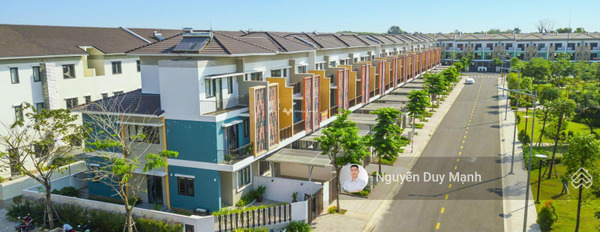 Dự án nằm ngay trên Sun CaSa Central , bán liền kề vị trí đẹp tọa lạc gần Tân Uyên, Bình Dương giá bán cực kì tốt chỉ 5.6 tỷ tổng diện tích là 100m2-02