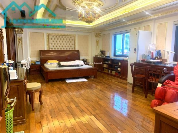 Vị trí mặt tiền nằm ngay Ba Đình, Hà Nội cần bán Khách sạn có diện tích chuẩn 180m2, tổng quan có 15 phòng ngủ giá tốt nhất-01