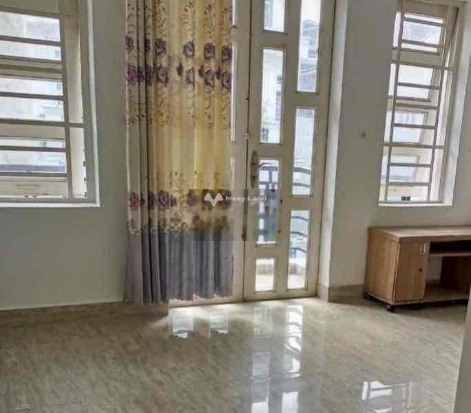 Bán nhà diện tích rộng 28m2 vị trí thuận lợi tọa lạc tại Hà Huy Giáp, Thạnh Xuân bán ngay với giá thị trường 1.29 tỷ trong nhà này thì có 3 PN-01