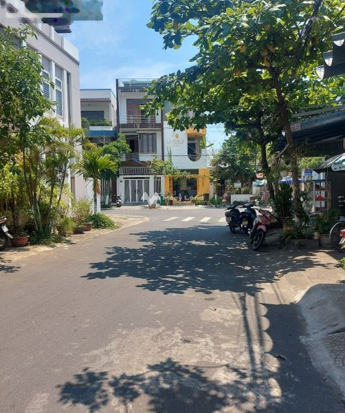Bán nhà có diện tích gồm 76m2 vị trí đặt gần Hải Châu, Đà Nẵng bán ngay với giá siêu mềm 5.1 tỷ trong căn này thì có 2 phòng ngủ với ngõ đi ngang 10 m-01