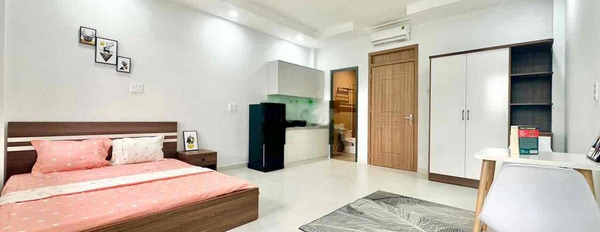 Studio 40m2 ban công ngay Đặng Thuỳ Trâm -02