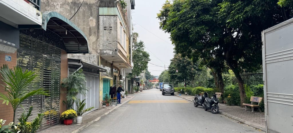 Cần bán đất quận Long Biên, Hà Nội giá 12,4 tỷ