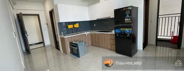 Trong căn hộ tổng quan gồm 2 phòng ngủ, cho thuê căn hộ vị trí tốt tại Nguyễn Văn Luông, Quận 6, 2 WC nội thất sang trọng-03
