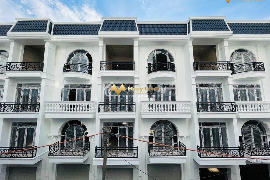 Diện tích rộng là 300 m2 bán shophouse giá bán khuyến mãi chỉ 4.8 tỷ vị trí thuận lợi ở Phường Thạnh Lộc, Hồ Chí Minh giá rẻ bất ngờ-01
