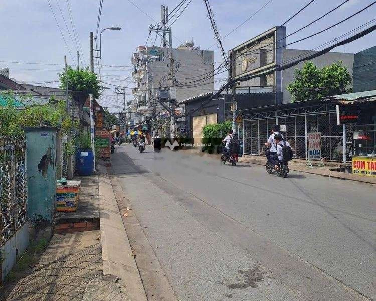 Bán nhà vị trí đặt ngay ở Nguyễn Thị Sáu, Thới Tam Thôn bán ngay với giá tốt 5.1 tỷ có diện tích chung 103m2 nhà này bao gồm 1 PN-01