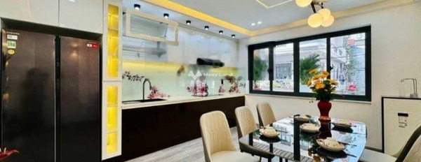 Tổng quan trong nhà 12 phòng ngủ, cho thuê nhà ở diện tích chung 84m2 giá thuê cực kì tốt 35 triệu/tháng vị trí mặt tiền nằm ở Bàu Bàng, Tân Bình-02