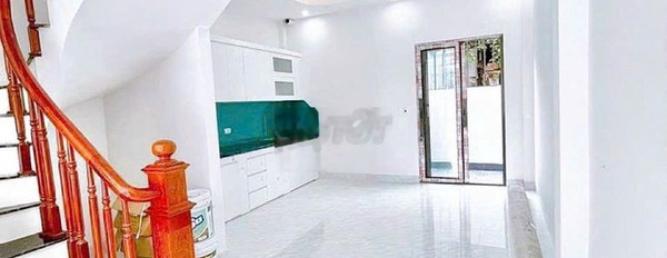 Nhà 3,5T 40m2, ÔTÔ đỗ cách 1 nhà, Nhà để xe riêng, Chợ, Trường 300m -02