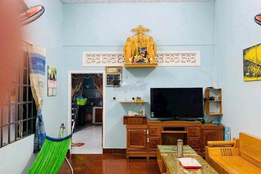 Có diện tích gồm 80m2 bán nhà vị trí mặt tiền nằm tại Long Bình, Biên Hòa ngôi nhà này có 3 PN 1 WC vị trí siêu đẹp-01