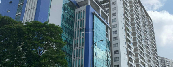 Căn nhà bao gồm có 8 phòng ngủ, bán nhà ở có diện tích chung 240m2 bán ngay với giá siêu rẻ chỉ 79 tỷ vị trí đặt ngay Phường 2, Hồ Chí Minh hướng Bắc-02