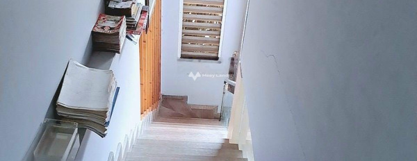 Diện tích 220m2, bán biệt thự vị trí đẹp ngay ở Đường 28, Hồ Chí Minh, nhà tổng quan bao gồm 4 PN, 4 WC cảm ơn đã xem tin.-03