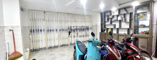 Cho thuê nhà tại Nguyễn Văn Đậu, Bình Thạnh, thuê ngay với giá siêu rẻ từ 17 triệu/tháng có diện tích quy ước 36m2, ngôi nhà có tổng cộng 3 phòng ngủ-02