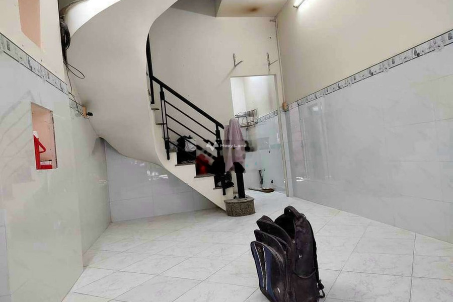Tổng quan bên trong ngôi nhà 2 phòng ngủ, cho thuê nhà ở có diện tích 27m2 giá thuê giao lưu từ 3 triệu/tháng vị trí thuận lợi Phong Phú, Bình Chánh-01