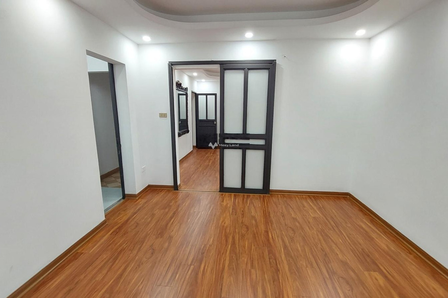 Bán chung cư gần full nội thất Đầy đủ vị trí đặt ngay tại Vĩnh Hồ, Đống Đa bán ngay với giá khoảng 2.32 tỷ-01