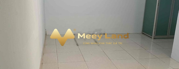 Cho thuê nhà có một diện tích 40m2 Bên trong Nguyễn Văn Lịch, Linh Tây thuê ngay với giá hợp lý 5.5 triệu/tháng, tổng quan trong nhà 2 PN-02