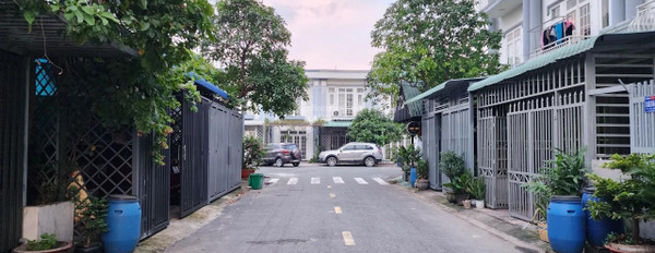 Bán nhà vị trí mặt tiền tọa lạc ngay tại Thuận Giao, Thuận An bán ngay với giá quy định 2.4 tỷ có diện tích rộng 60.4m2 nhìn chung có tổng 2 phòng ngủ-02
