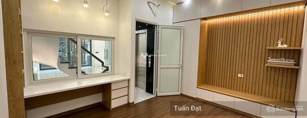 Chuyển đi xa cho thuê nhà có diện tích quy ước 60m2 giá thuê rẻ bất ngờ 20 triệu/tháng tọa lạc ngay ở Liễu Giai, Hà Nội giá cực mềm-02