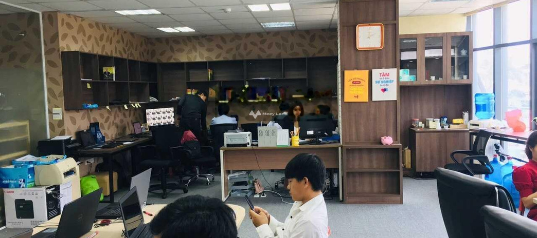 Giá thuê khởi đầu từ 32 triệu/tháng cho thuê sàn văn phòng vị trí đặt nằm ngay Nam Từ Liêm, Hà Nội diện tích 220m2