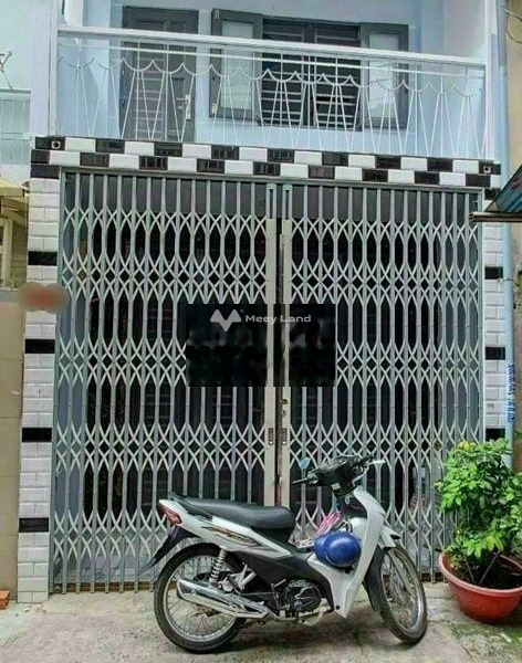 Vị trí tiềm năng Lê Tung, Phường 13 cho thuê nhà thuê ngay với giá siêu rẻ chỉ 9 triệu/tháng, trong nhà này gồm 2 phòng ngủ, 2 WC-01