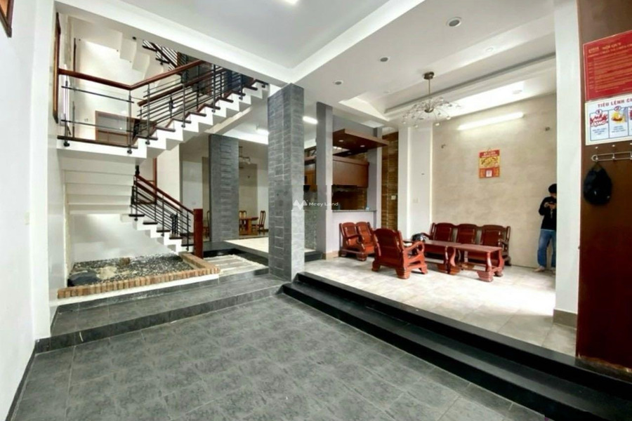 Nhà có 6 phòng ngủ, cho thuê nhà, thuê ngay với giá tốt 20 triệu/tháng diện tích trong khoảng 112m2 vị trí ngay trên Vĩnh Hải, Khánh Hòa-01