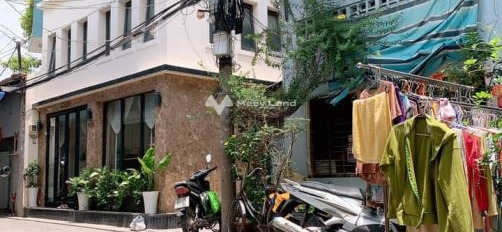 Với đường nhựa ngang 4 m vị trí ngay Nguyễn Văn Đừng, Hồ Chí Minh bán nhà bán ngay với giá cơ bản 10.8 tỷ tổng quan trong căn nhà có 6 phòng ngủ-03
