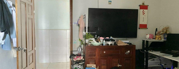 Cho thuê chung cư mặt tiền tọa lạc ngay Quận 7, Hồ Chí Minh, trong căn hộ này 1 phòng ngủ, 1 WC vị trí tốt-02