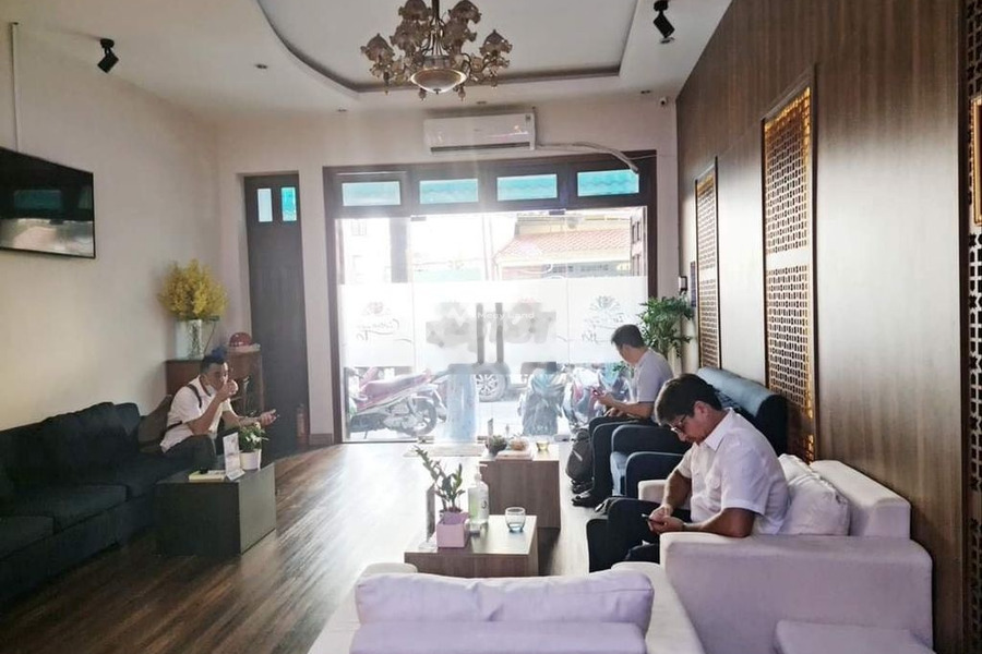 Cho thuê nhà ở có diện tích tiêu chuẩn 100m2 giá thuê ngay chỉ 30 triệu/tháng vị trí thuận lợi Tân Bình, Hồ Chí Minh-01