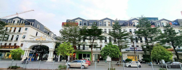 Chính chủ gửi bán nhà mặt phố Nguyễn Chánh- Mạc Thái Tổ: 190m2, 5 tầng lô góc, MT: 26m. Giá: 114tỷ -03