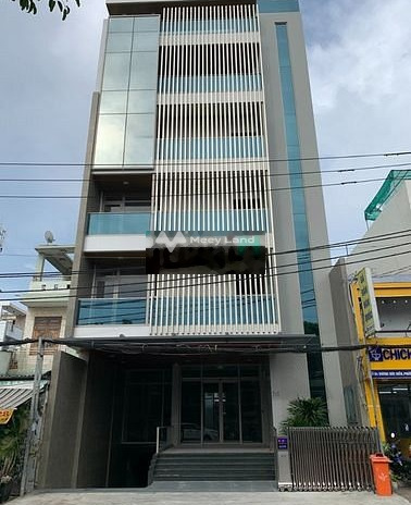 Nhà 5 PN, cho thuê nhà, thuê ngay với giá ưu đãi từ 90 triệu/tháng diện tích sàn là 600m2 vị trí đặt ngay tại Nguyễn Hữu Tiến, Tân Phú