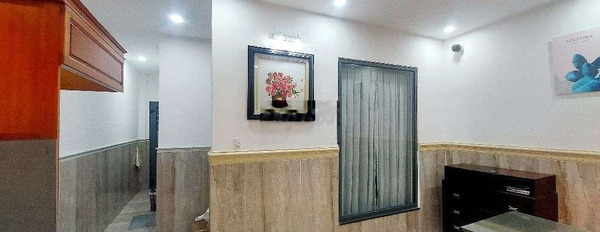 2 TẦNG MỚI ĐẸP - Ô TÔ SÂN NHÀ - DTĐ 100M2 - NGANG 5M -VUÔNG - 4,95 TỶ -02