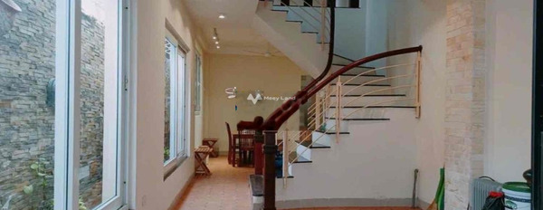 Cho thuê nhà vị trí mặt tiền ở Xuân La, Hà Nội, thuê ngay với giá cạnh tranh chỉ 20 triệu/tháng với diện tích rộng 45m2, ngôi nhà gồm có 4 phòng ngủ-02