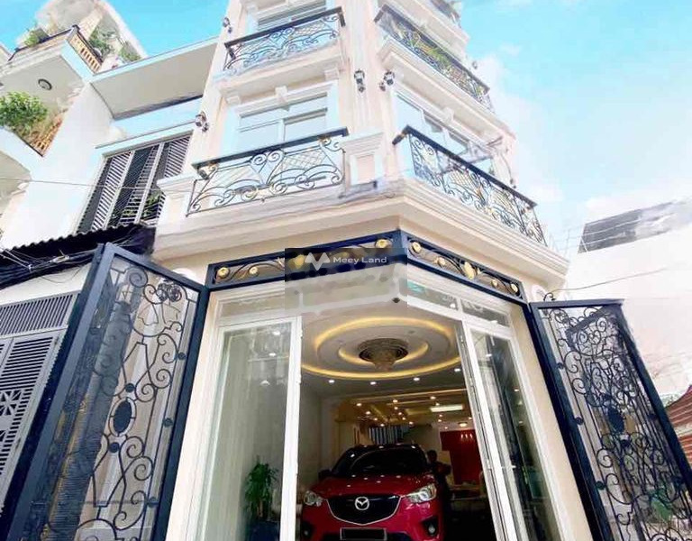 Bán nhà có diện tích rộng 75m2 vị trí đẹp gần Quận 7, Hồ Chí Minh bán ngay với giá ngạc nhiên chỉ 12.9 tỷ tổng quan nhà này thì gồm 5 PN, 6 WC-01