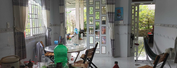 Tổng quan nhà này có 3 phòng ngủ bán nhà bán ngay với giá siêu mềm từ 5.5 tỷ diện tích khoảng 850m2 vị trí đẹp nằm ngay Hòa Thành, Lai Vung-02