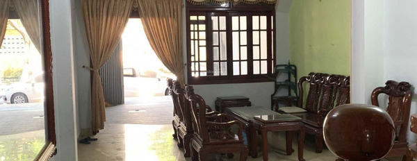 Cho thuê nhà 3 tầng MT đường 10.5m Nguyễn Chí Thanh, sầm uất gần Lý Tự Trọng, Hải Châu -03