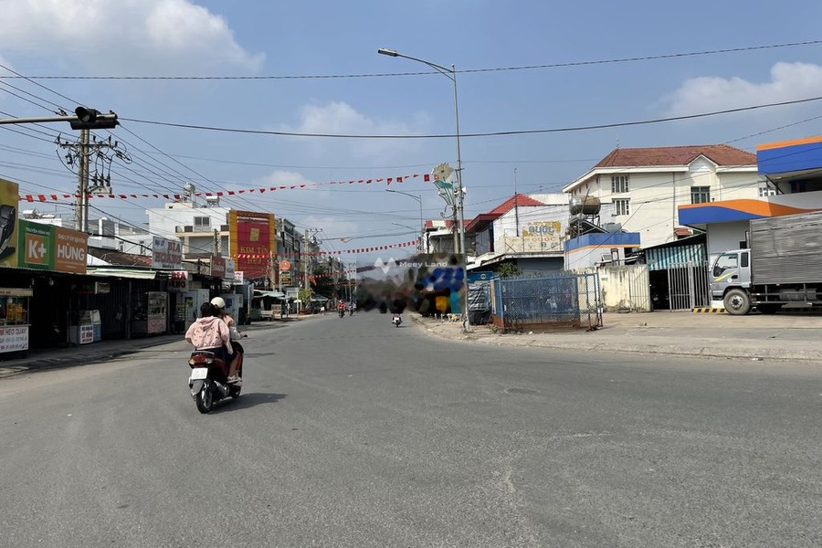 Nằm tại Nguyễn Thị Lắng, Tân Phú Trung bán đất 415 triệu diện tích mặt tiền 151m2-01