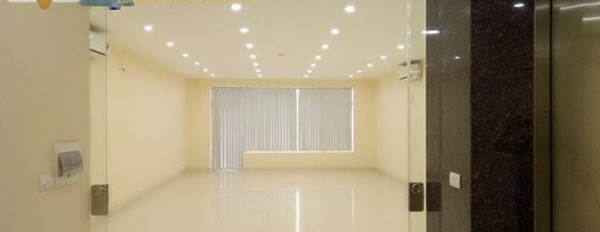 Cần tiền gấp nên, cho thuê sàn văn phòng vị trí thuận lợi tọa lạc gần Xã Đàn, Đống Đa giá khoảng 20 triệu/tháng dt thực là 120 m2-03