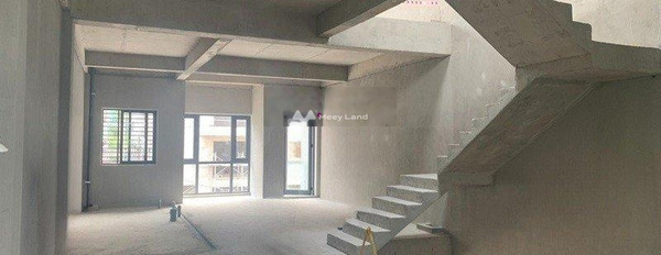 Bán biệt thự diện tích chung 120m2 bán ngay với giá đặc biệt từ 9.2 tỷ nằm tại Cát Lái, Hồ Chí Minh-03