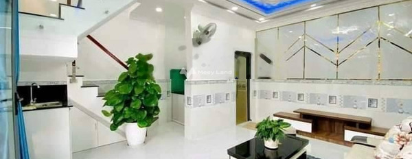Nhà có 3 PN bán nhà ở diện tích 32m2 giá bán hữu nghị chỉ 2.2 tỷ vị trí thuận lợi tại Bình Hưng Hòa B, Hồ Chí Minh-03