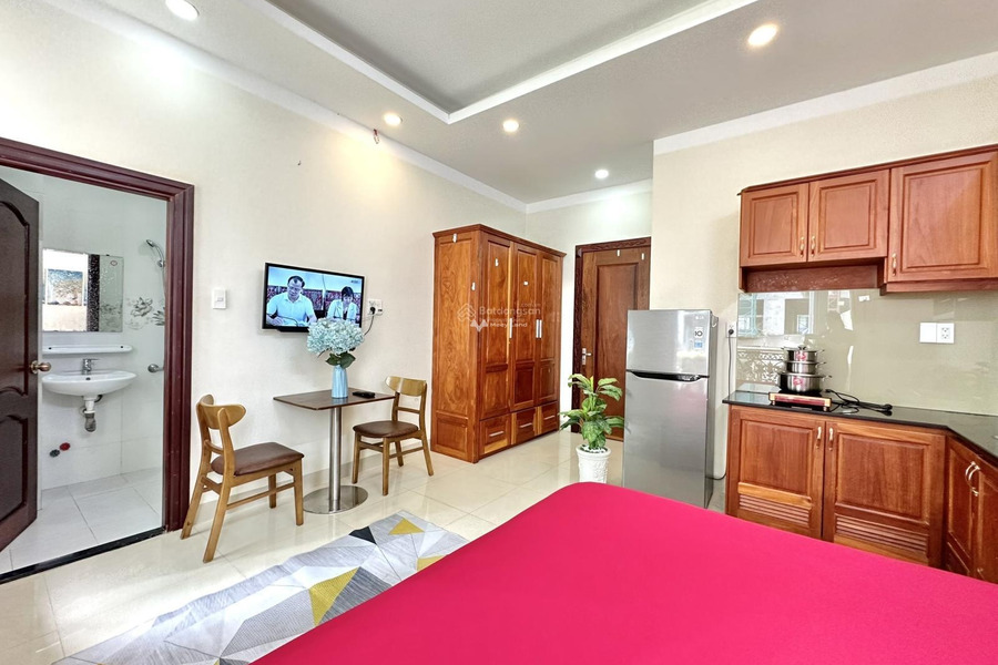 Quận 5, Hồ Chí Minh, cho thuê chung cư giá thuê quy định 7.5 triệu/tháng, căn hộ tổng quan gồm 1 PN, 1 WC khu vực dân cư-01