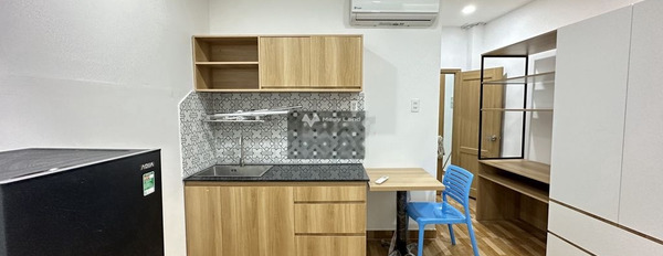 Căn hộ 1 phòng ngủ, cho thuê căn hộ vị trí mặt tiền nằm ở Đường 27, Hồ Chí Minh, trong căn này gồm 1 PN, 1 WC giao thông đông đúc-02
